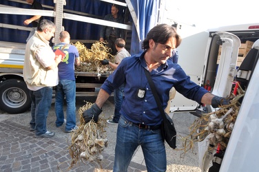sequestro frutta verdura gramsci 25062010