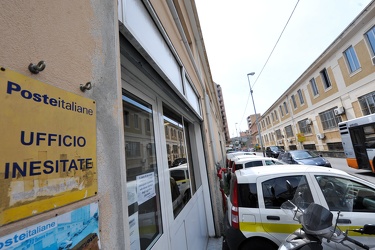 Genova - Sturla - rapina ufficio postale pacchi e lettere inesit
