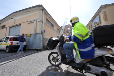 Genova - Sturla - rapina ufficio postale pacchi e lettere inesit