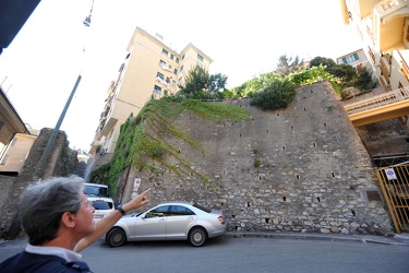 Genova - quartiere Castelletto - progetto demolizione contestato