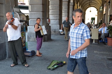 Genova -  dopo l'ordinanza del comune per allontanare abusivi e 
