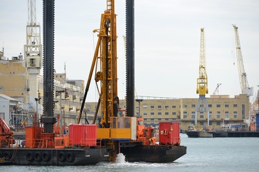 Genova - dragaggi in porto