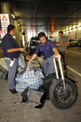 Genova - polmare - sequestrata una dozzina di moto rubate
