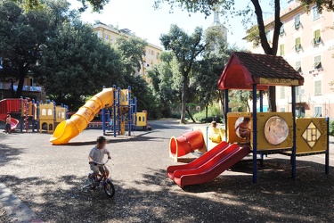 Genova - parco giardini villa Croce - denunciato presunto maniac