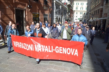Genova - manifestazione lavoratori riparazioni navali