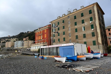 Genova Voltri - la passeggiata a mare dopo il maltempo