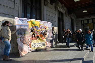 Genova - stazione Brignole - protesta pendolari legambiente ligu