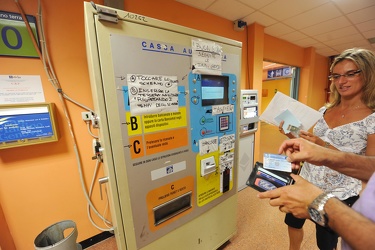 Genova - Ospedale San Martino - riparate macchinette ticket