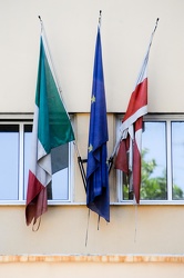 bandiere tricolori usurate