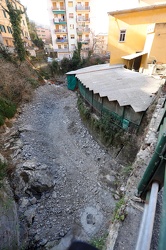 Genova - via Fereggiano - la situazione del letto del torrente