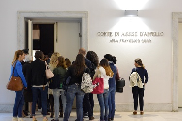 Genova - tribunale - aula chiusa ai giornalisti 