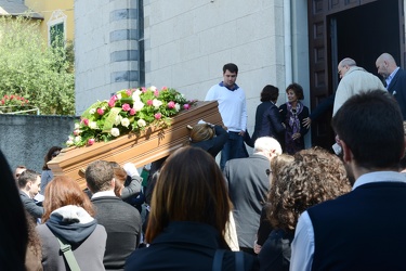 Genova - chiesa Annunziata di Sturla - funerale giovane donna, d