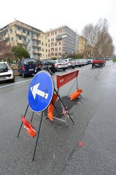 Genova - via piave - segnalazione dei lettori - transenna abband