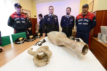 Carabinieri nucelo sommozzatori - furto reperti archeologici