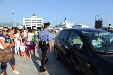 turisti grimaldi terminal traghetti