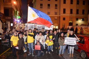 Genova - corteo raccolta fondi comunit√† filippina