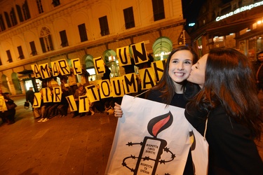 Genova - largo pertini - flash mob contro l'omofobia