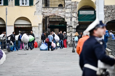 mercatino abusivo comitati 14102013