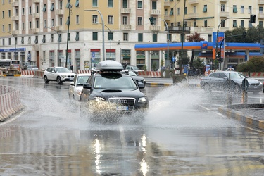Genova - sabato di pioggia prima della Pasqua