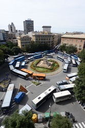 Genova - manifestazione lavoratori trasporto pubblico - bloccata