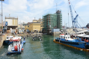 Genova - tragedia nel porto - due giorni dopo, il luogo del crol