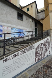 Genova - Piazza del Carmine - il murales dedicato a Don Gallo
