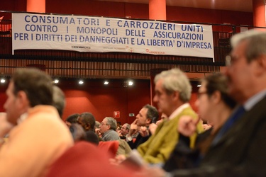 Genova - sala teatro politeama ospita assemblea consumatori e ca