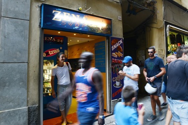 Genova - si moltiplicano i distributori automatici H24
