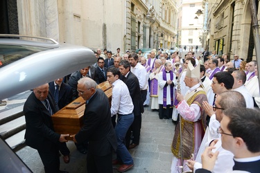 Genova - chiesa Via Lomellini - il funerale del sacerdote Giacom