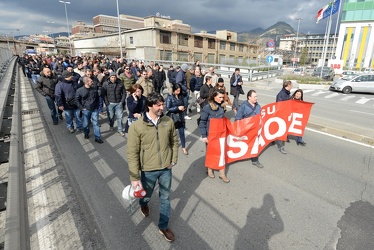 Genova sestri ponente - corteo manifestazione lavoratori esaote