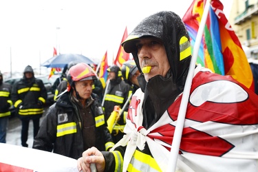 Genova - San Benigno - manifestazione sindacati di base Vigili d