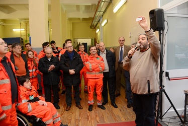 Genova, scuola Pertini - consegna nuova ambulanza pubblica assis