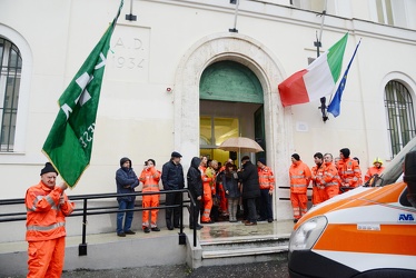 Genova, scuola Pertini - consegna nuova ambulanza pubblica assis