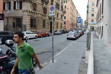 Genova - via finocchiaro Aprile - parcheggi per disabili