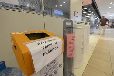 Genova - iniziativa riciclo tappi di plastica, facciamo girare i