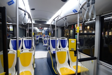 Genova - interni autobus notturni articolati 