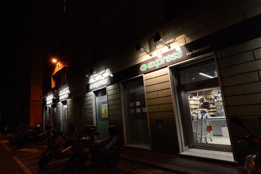 Genova Sestri Ponente - supermercato carrefour in via Donizetti