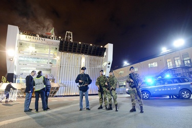 Genova, porto, imbarchi traghetti - controlli straordinari congi