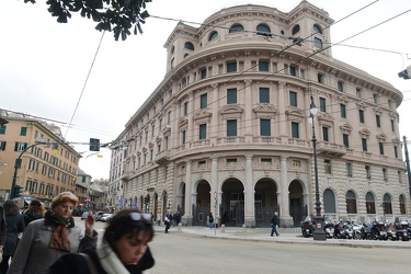 Genova - dentro l'ex Hotel Colombia, attesa futura sede bibliote