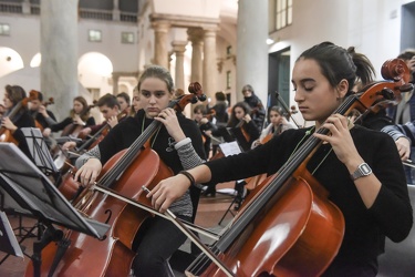 flash mob violoncellisti ducale 122015-4967