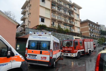 Genova, Pra - incendio in un appartamento