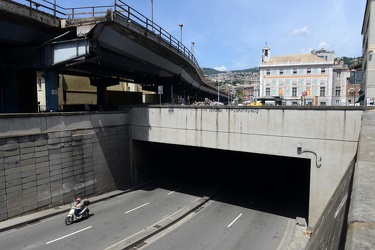 Genova - sottopasso Caricamento - incidente mortale nella notte