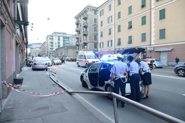 Genova Sestri Ponente - Via Merano - incidente a causa di un mal
