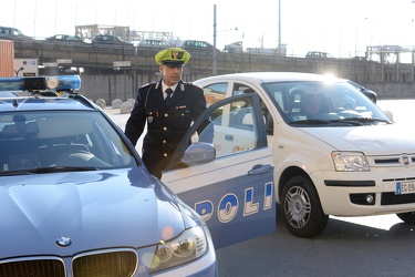 Genova - polizia stradale - le nuove norme per l'assicurazione R
