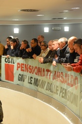 Genova - consiglio regionale - proteste lavoratori