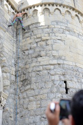 Genova - free climber Tazio Gavioli scala Porta Soprana