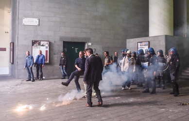 scontri corteo anti Salvini 26052015