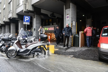 rottura tubo viale IV Novembre