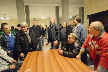 Genova - palazzo Tursi - occupazione notturna da lavoratori 