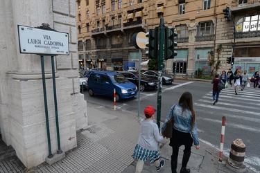 Genova - via Cadorna - ragionevole prposta di cambiare il nome a